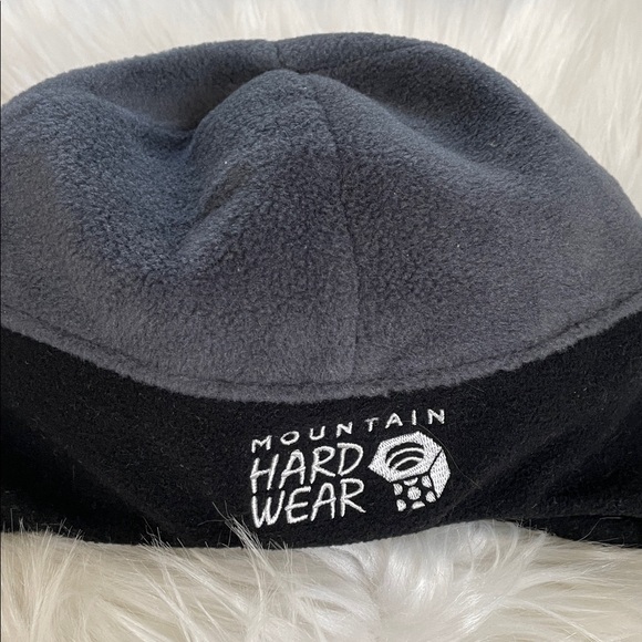 Mountain Hardwear Two-Tone Fleece Beanie - Picture 1 of 3